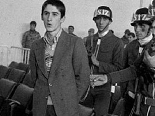 Kenan Evren Caddesi'nin ismi Erdal Eren oldu