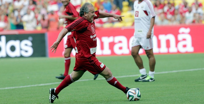 'Beyaz Pele', FIFA başkanlığına aday