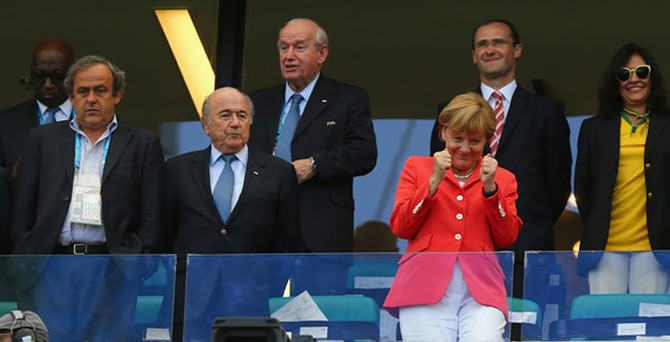 Merkel'den bile fazla kazanıyorlar