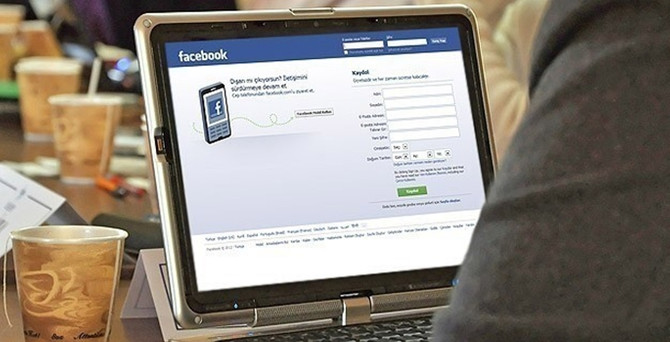 Facebook'un Hamburg'daki merkezine saldırı