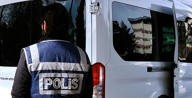 14 polise gözaltı kararı