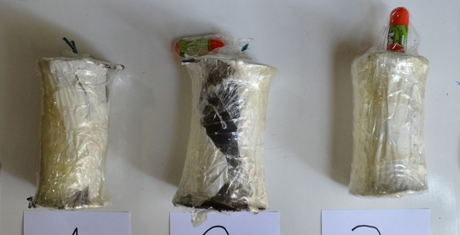 Arazide 35 kilo bomba bulundu