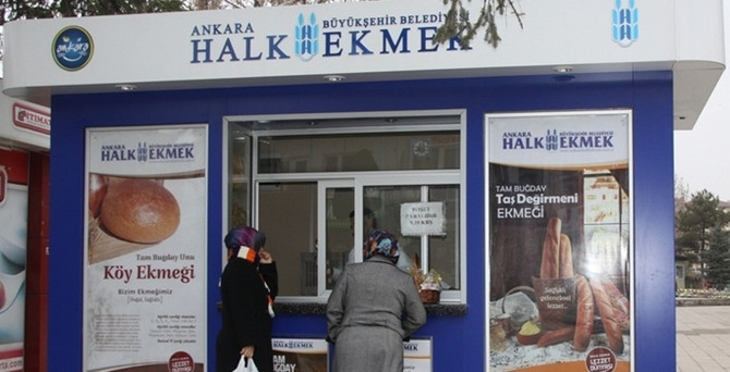 Halk ekmek böreği satışta