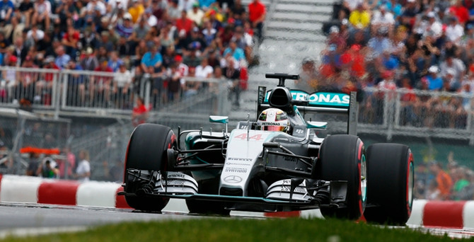 Mercedes AMG Petronas 'duble' serisini sürdürme peşinde
