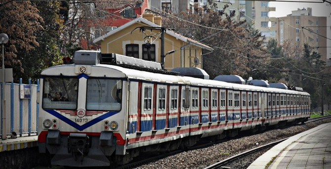 Banliyo hatları için yeni tarih verildi