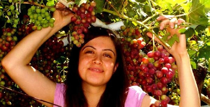 Erkenci üzüm yetiştirdi