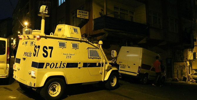 İstanbul'da şafak operasyonu