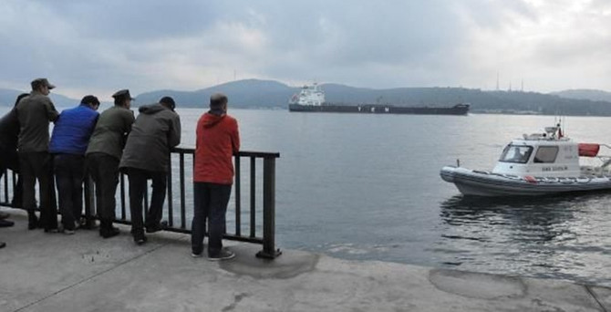 Tarabya'da denize atlayan kişi kayboldu