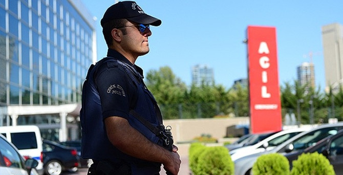 Sağlıkta şiddetin önlenmesi için 4 bin polis alınacak
