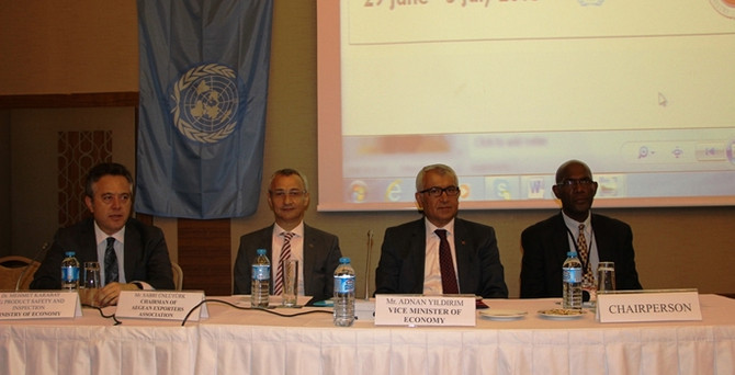 Dünya kuru meyve standartları İzmir’de belirlenecek
