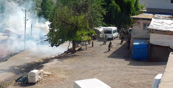 Şırnak'ta gerginlik: Yaralı ve gözaltılar var