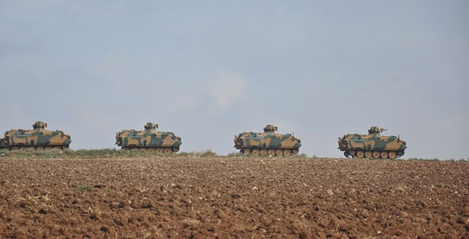 Sınıra askeri sevkiyat