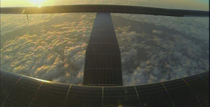 Solar Impulse, Büyük Okyanus'un üçte birini aştı