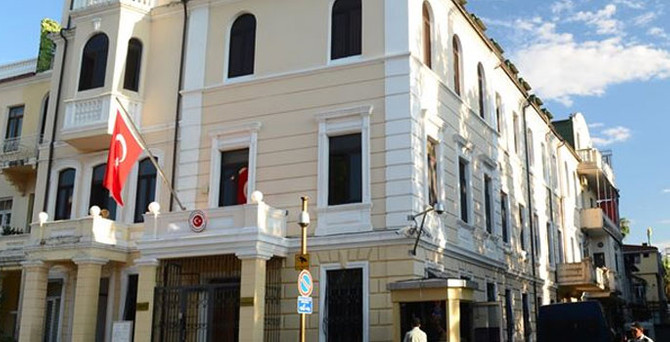 Birçok elçiliklerde görev değişikliği