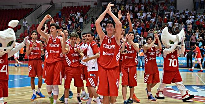 U19 Milliler yarı finale yükseldi