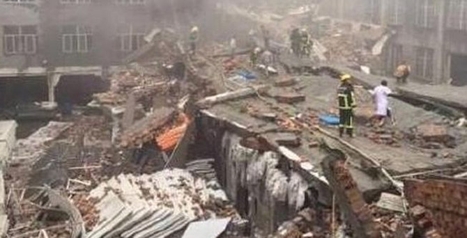 Ayakkabı fabrikası çöktü: 14 kayıp