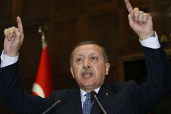 Başbakan'a çete davası