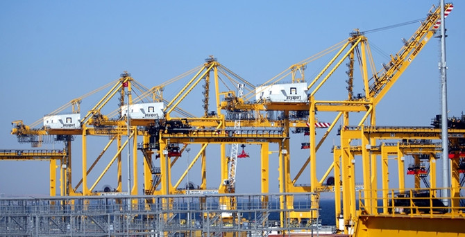 Asyaport Limanı, ilk gemisini ağırladı