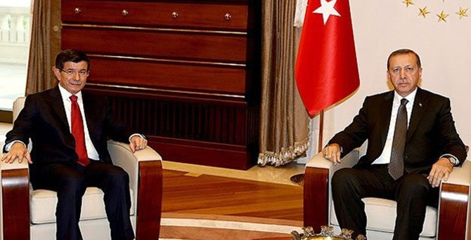 Erdoğan, Davutoğluna hükümeti kurma görevini verdi
