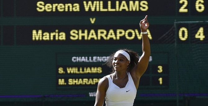 Serena adını finale yazdırdı