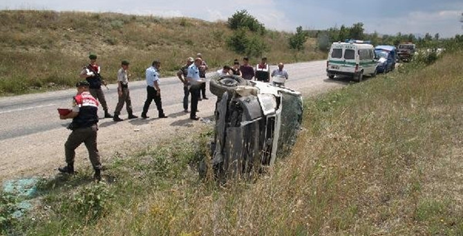 Çorum'da kaza: 1 ölü, 4 yaralı
