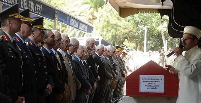 Tahsin Şahinkaya toprağa verildi