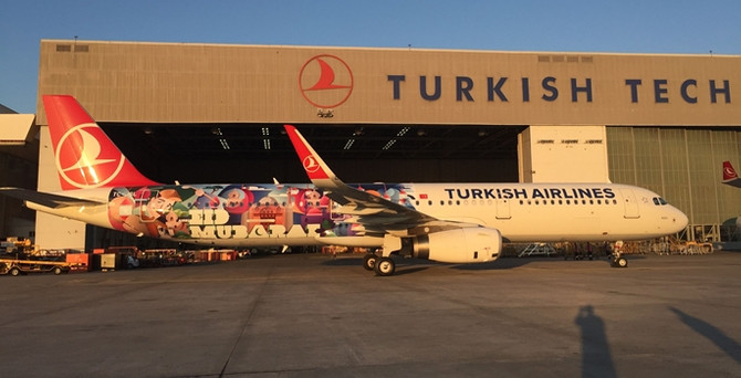 THY uçağına Ramazana özel giydirme