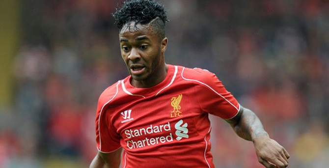 Manchester City, Sterling'i kadrosuna kattı