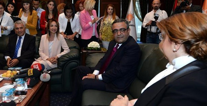 AK Parti'ye ilk ziyaret CHP'den