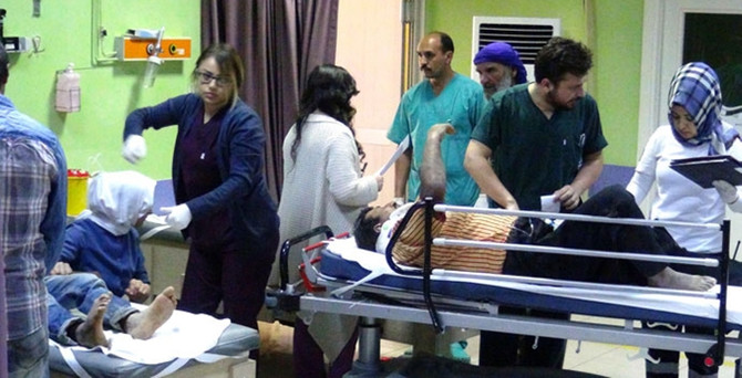 Tarım işçilerini taşıyan minibüs devrildi