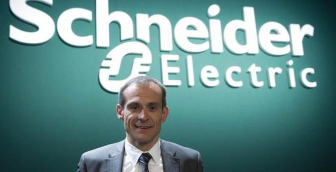 Schneider'dan Aveva hamlesi