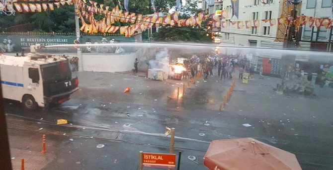İstanbul'da Suruç protestosuna müdahale