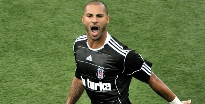Beşiktaş, Quaresma'yı KAP'a bildirdi