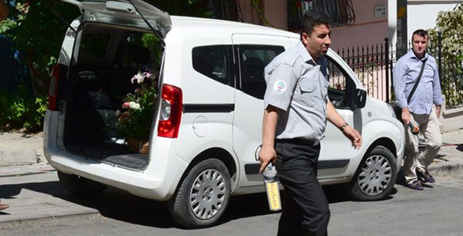 HDP Genel Merkezi'nde şüpheli çiçek