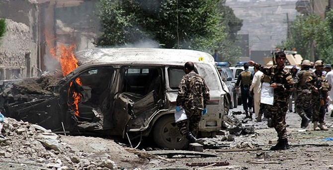 Afganistan'da canlı bomba: 19 ölü, 33 yaralı