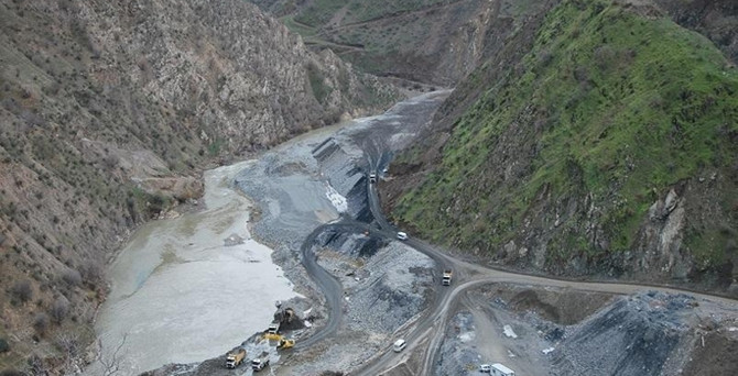 Siirt'te baraj inşaatında patlama!