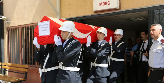 Şanlıurfa'da şehit olan polisler uğurlandı