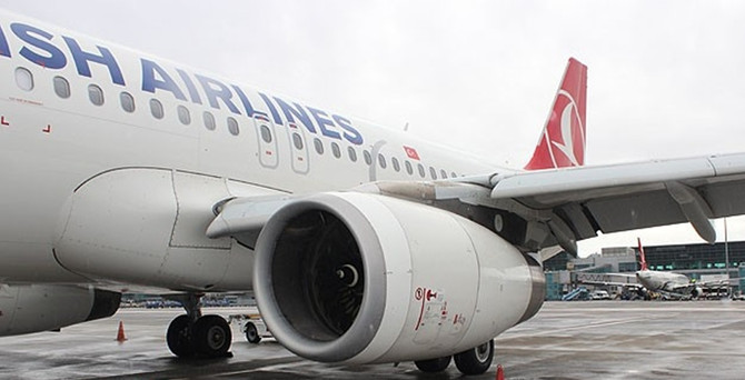 THY uçağında çocuk ihbarcı