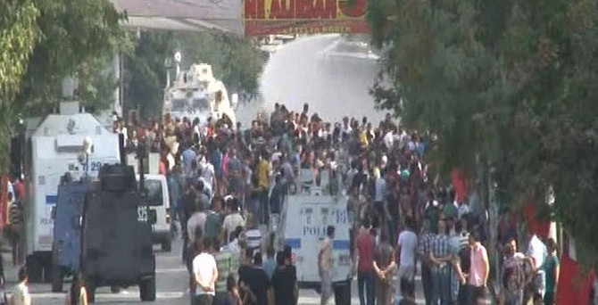Gazi Mahallesi'nde polis müdahalesi