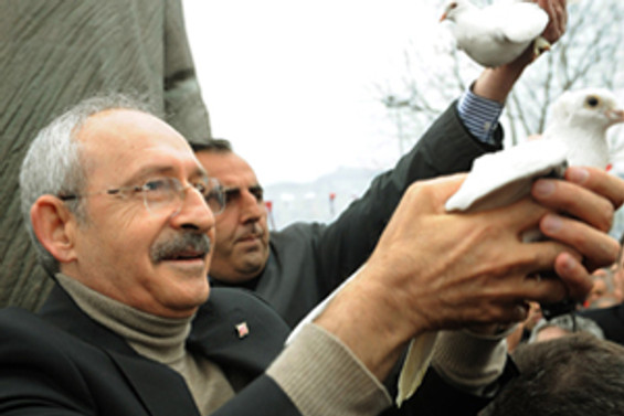 Deniz Gezmiş Parkı'nın açılışını yaptı