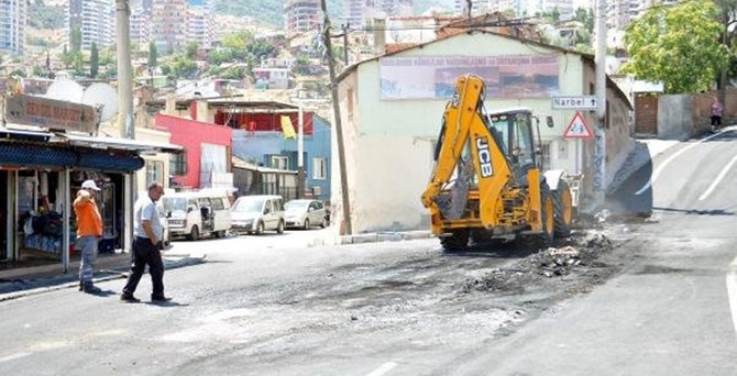 İzmir'de otobüs yakılmasıyla ilgili 13 gözaltı