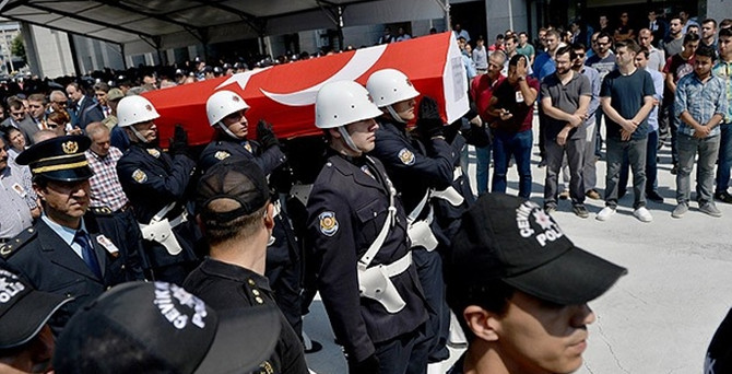 Şehit polis Sivri son yolculuğuna uğurlandı