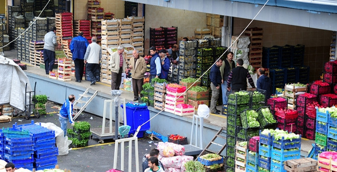 Antalya’ya 11 bölgesel toptancı hali kurulacak