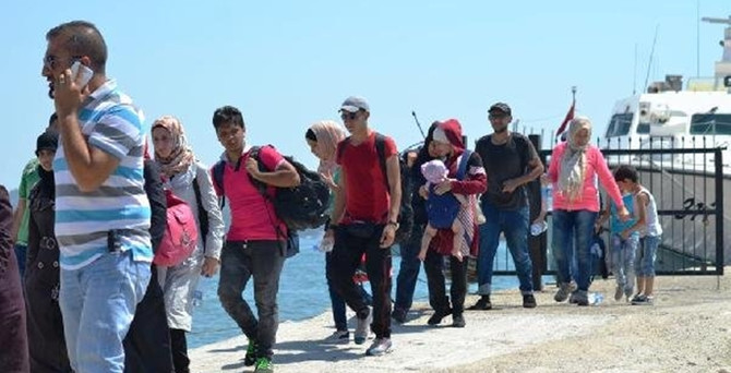 Ayvalık'ta 166 kaçak yakalandı