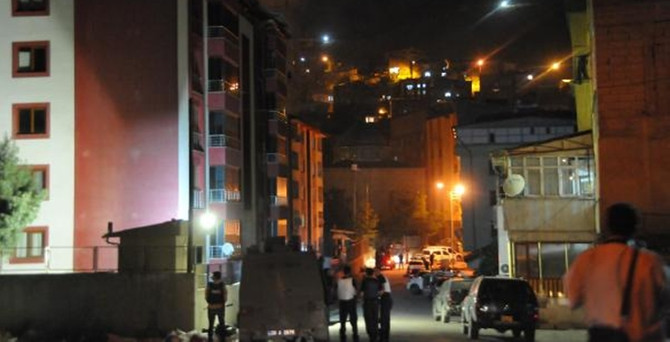 Polis lojmanına bombalı saldırı