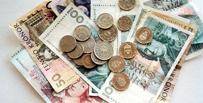 İsveç, paralarını değiştiriyor