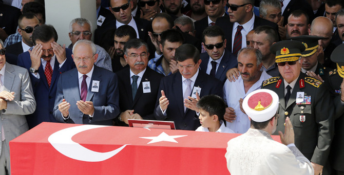 Devletin zirvesi uğurladı