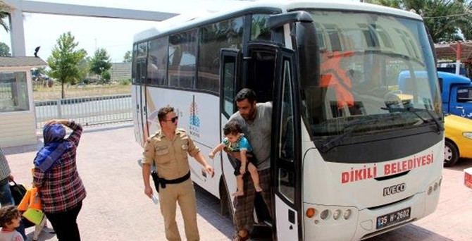 İzmir'de 68 kaçak yakalandı
