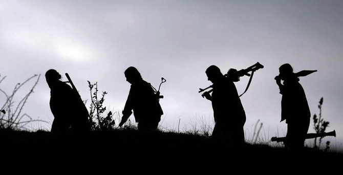 PKK, 70 yolcuyu rehin aldı