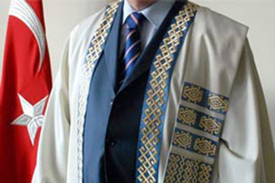 YÖK, Yüzüncü Yıl için üç ismi belirledi